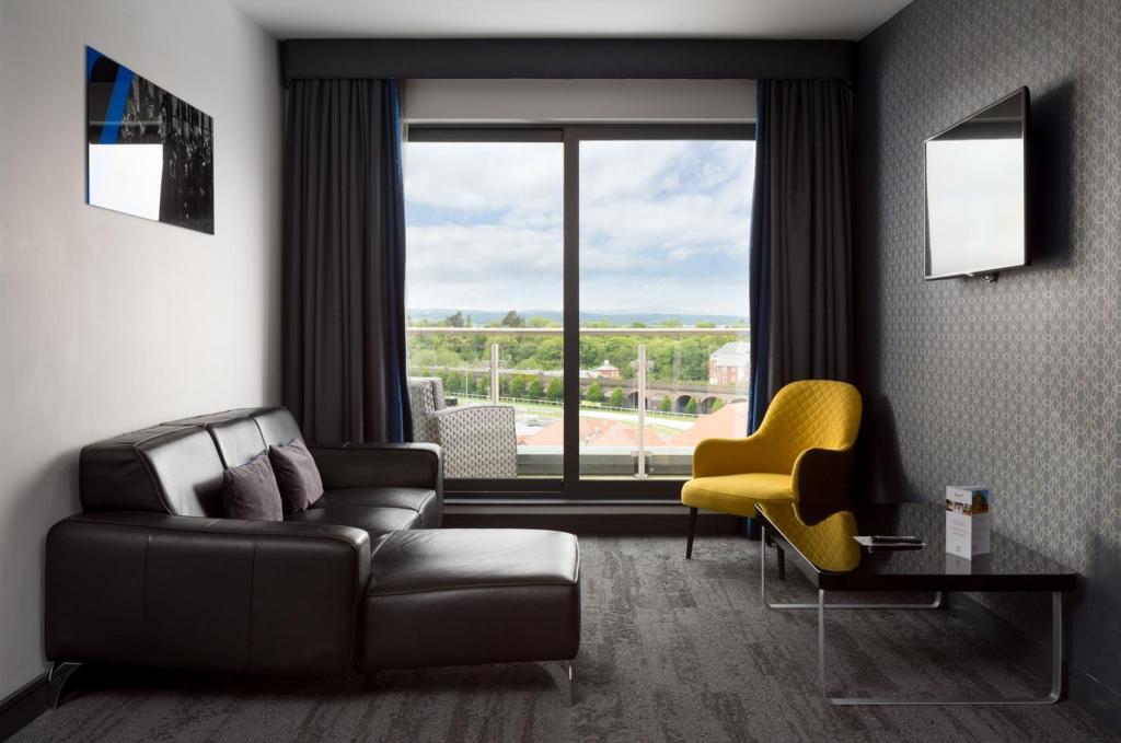 Lounge Sofa Chairs
